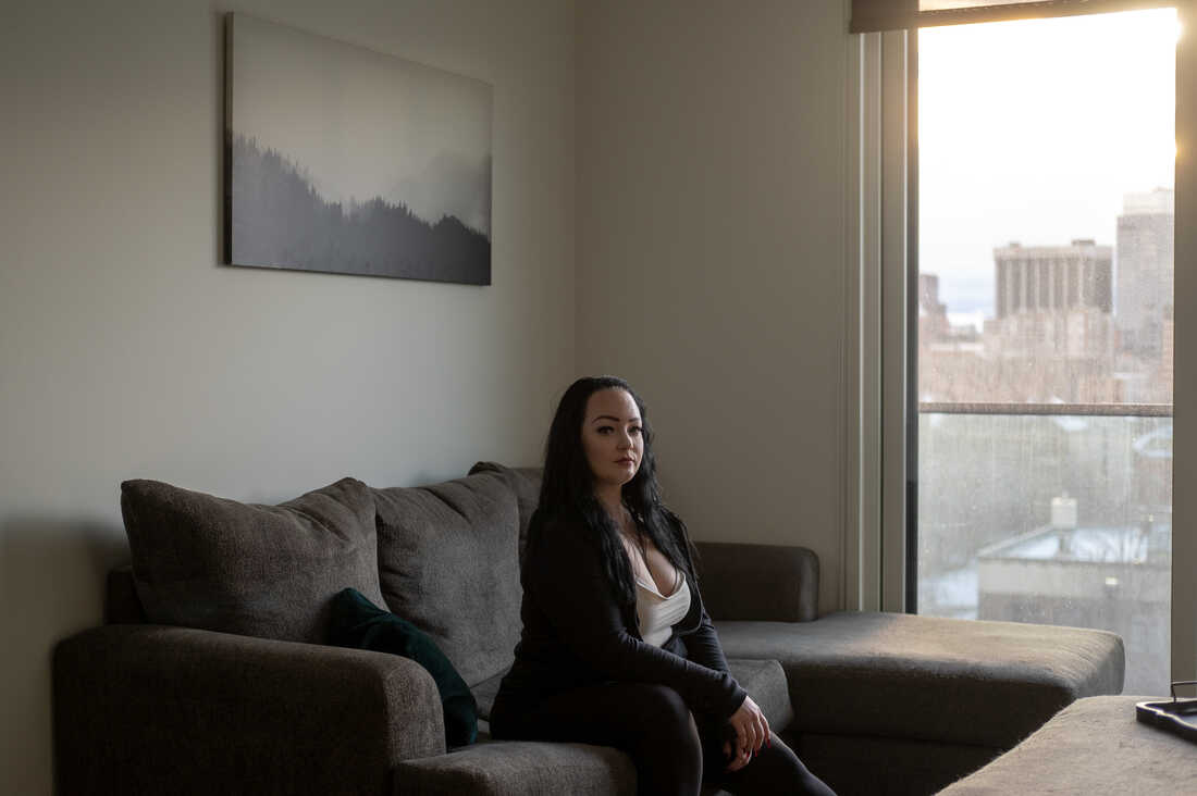911 call takers play a crucial role in deciding when to send police alternatives : NPR
