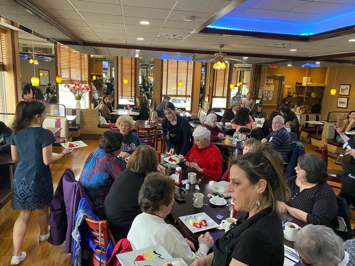 New Jersey has lost 150 diners in the past decade. Here