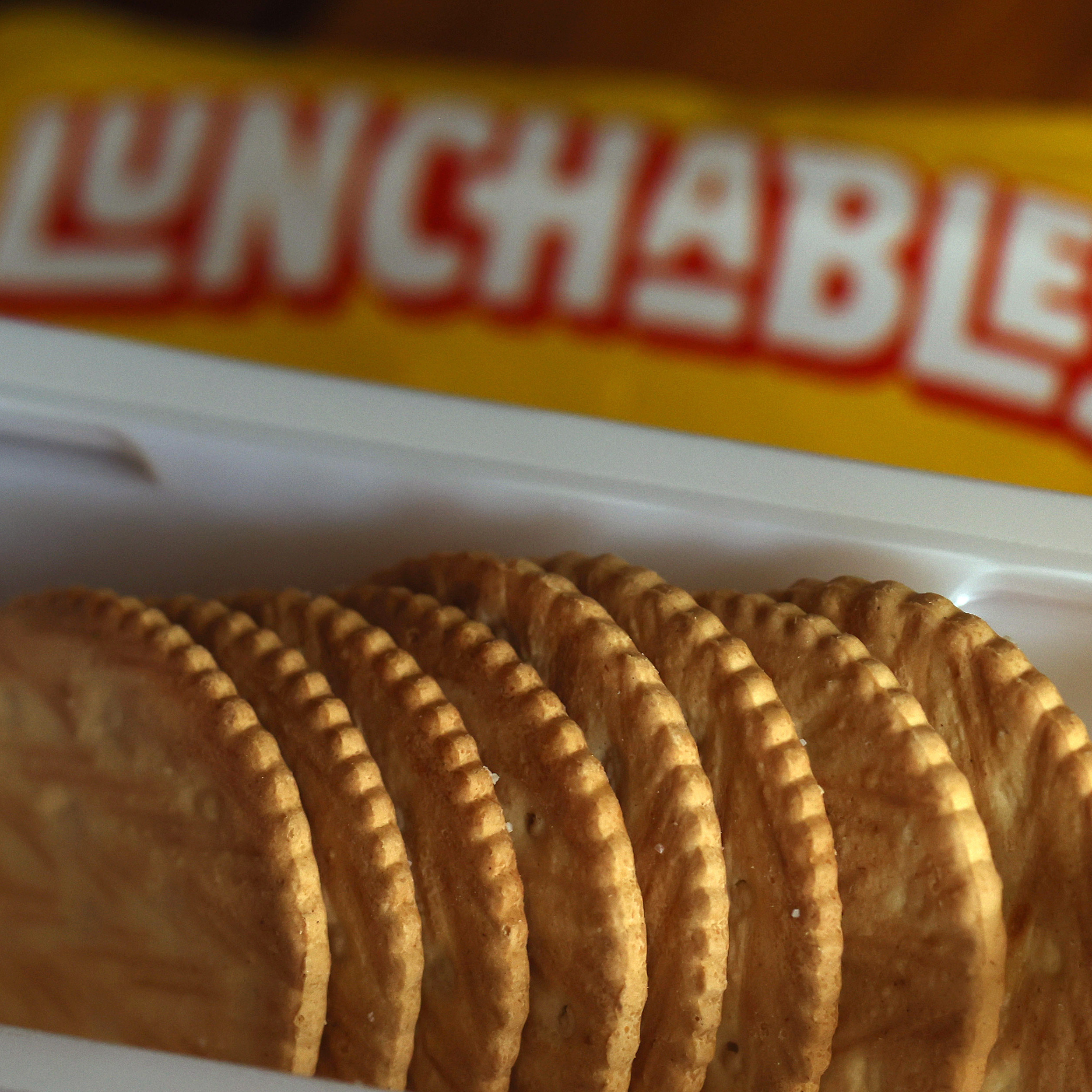Consumer Reports asks USDA to remove Lunchables from schools' lunch menus - Vimarsana News