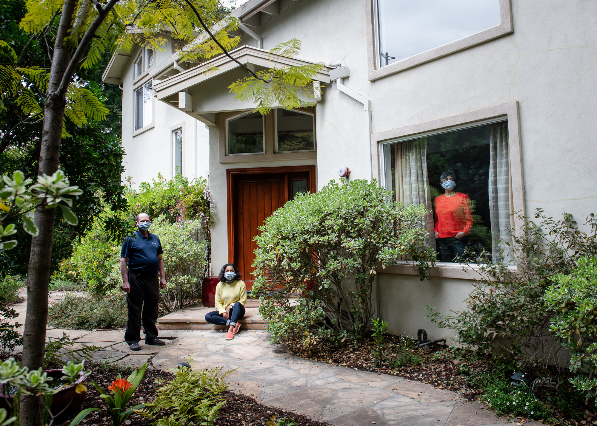 How the pandemic led this documentary photographer to make her work more collaborative 3 Sonya Pelia (right), her husband Mathew Lutzker (left) and their daughter Jasleen Pelia-Lutzker in Menlo Park, Calif., in May 2020.