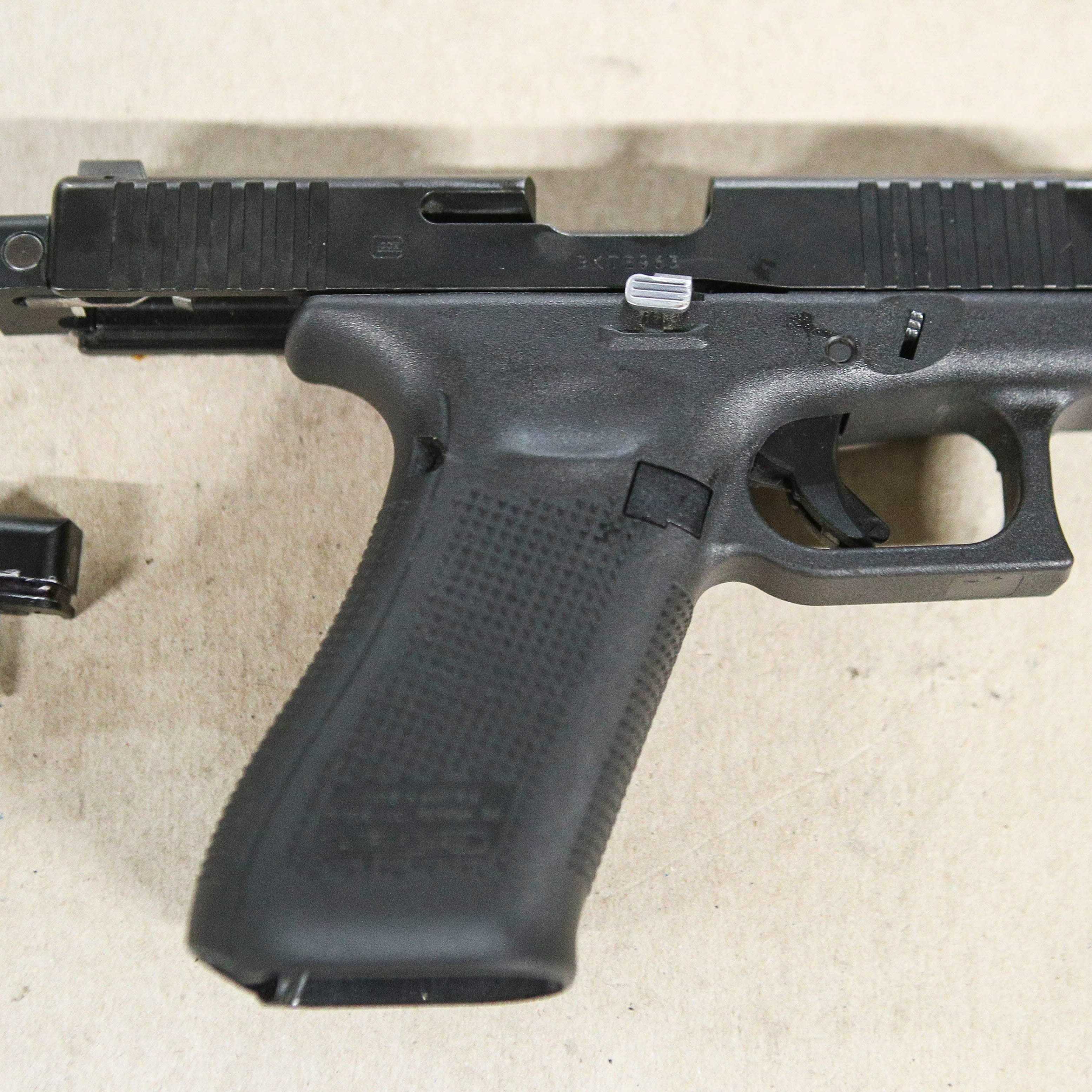 New York proposes a ban on guns that are easy to convert to illegal automatic weapons - Vimarsana News