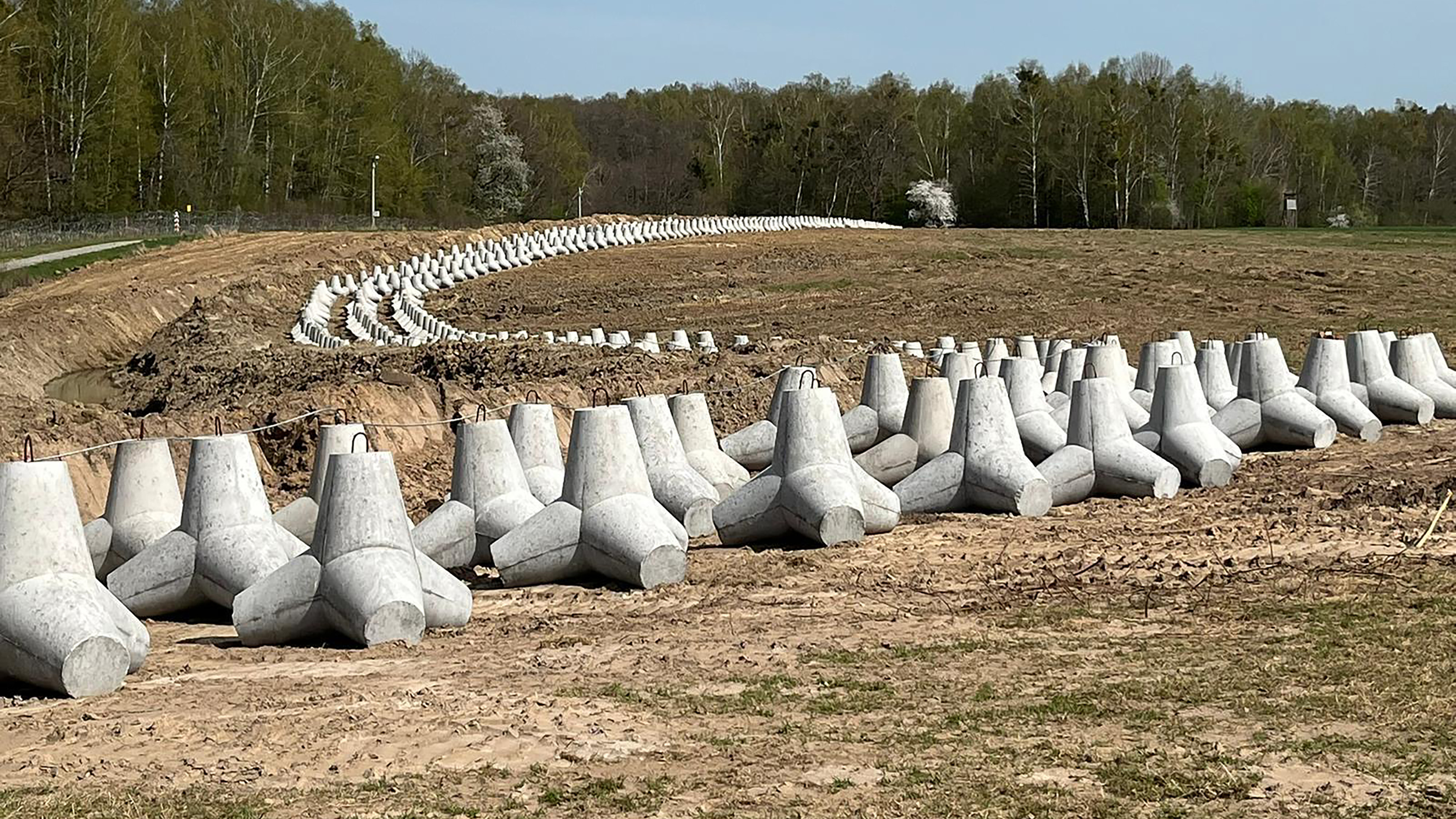 Poľsko sa pripravuje na obranu: Zvýšené výdavky a posilnenie hraníc v reakcii na hrozbu z Ruska