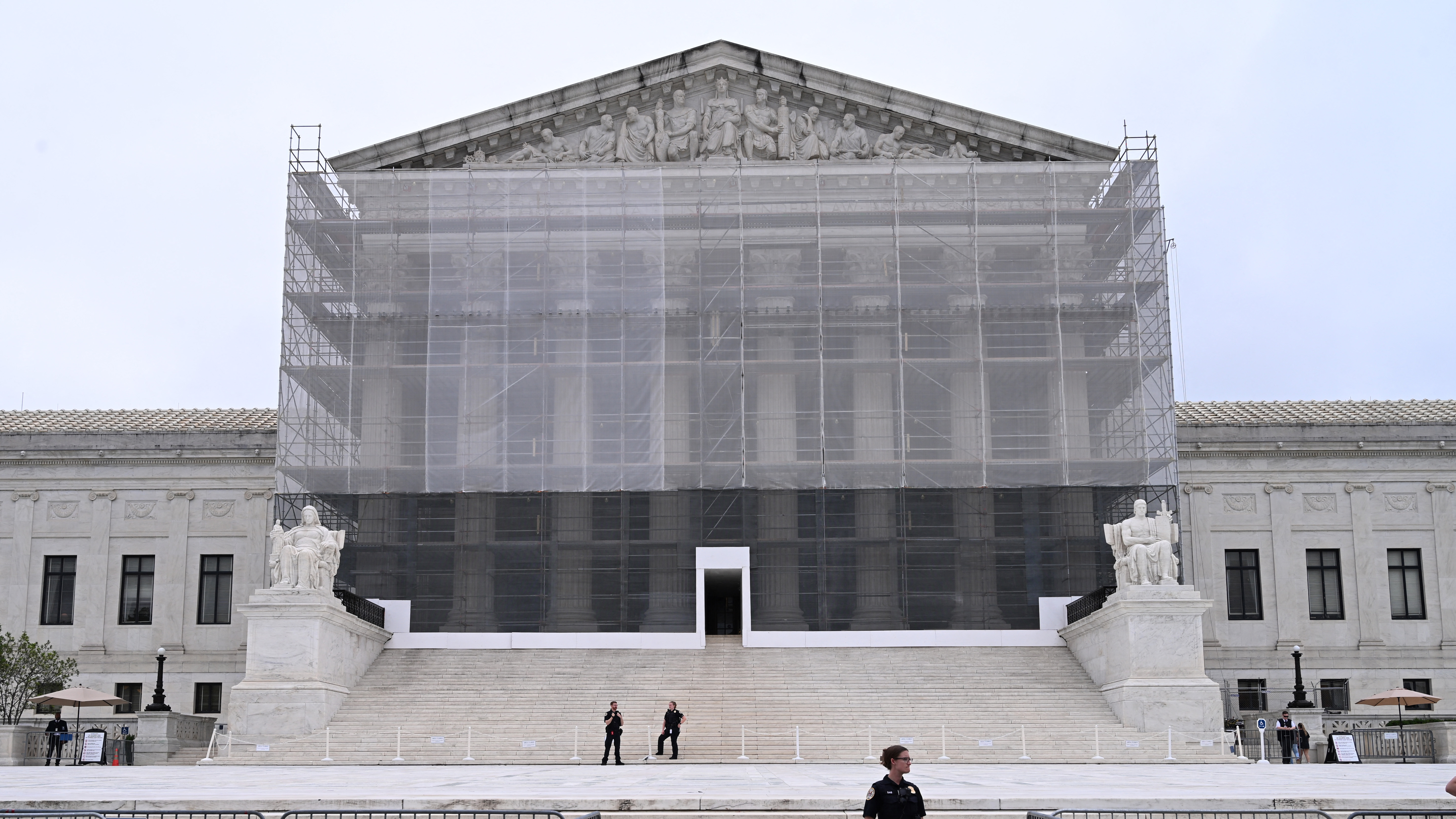 Supreme Court allows Trump administration - Gettyimages 2221594299 Wide 774cf4ca696f699c3271a0ad4bb1ba47f19a2624 