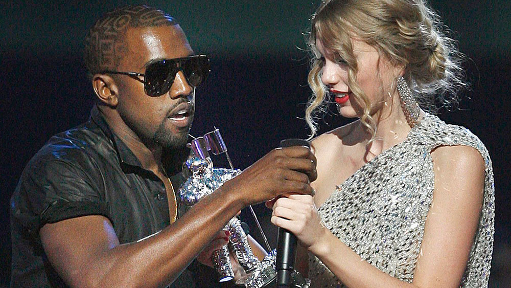 Kanye West Makes Everyone Else At The MTV Video Music Awards Feel(02)