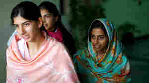 In Pakistan, A Deepening Religious-Secular Divide