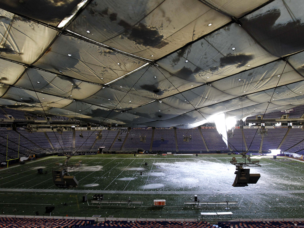 Storm Shellacks Upper Midwest With Ice, Snow : NPR