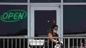 Whiplash in the bar and restaurant industries
