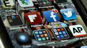 Decline of social media, Rail union labor negotiations