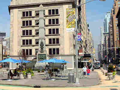 A modern-day look at Gen. Worth's tomb in New York City.